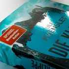 Text: "SPIEGEL Bestseller-Autor", "ULF KVENSLER", "DIE KLIPPE". Buchcover in Türkis-Schwarz mit Klippenmuster.