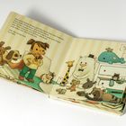 Text: „Manchmal haben Mama und Papa keine Zeit ... so schön.“ Illustration zeigt Kind und Stofftiere beim Vorlesen.