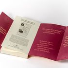 Links: „Wer sich selbst bewusst ist, kann nicht gestaltet werden.“
Rechts: Zitate über Selbstreflexion und Wahrnehmung.