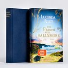 Der Titel "Die Frauen von Ballymore" von Lucinda Riley, zeigt eine Landschaft mit Meer und Himmel.