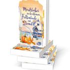 "HESE & HAHN, Mordsbohei in der kleinen Frittenbude am Strand." Ein Buchstapel mit einer Illustration von Strandhütte und Möwe.
