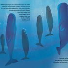 Wale schlafen im Wasser, notwendige Atmung erfordert Aufstieg. Pottwale scheinen dabei zu stehen. Blauer Hintergrund.