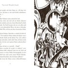 Text: "Twisted Wonderland". Schwarz-weiße Illustration. Figuren in eleganter Kleidung, großer Spiegel, Kronleuchter.