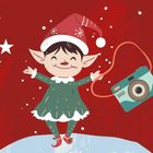 Eine fröhliche Zeichnung eines Weihnachtselfen mit roter Mütze, der eine Kamera hält, umgeben von Schneeflocken und Tannenzweigen.