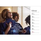 Kalenderblatt: Februar. Bibelzitat: „Ich will deinen Namen kundtun... Psalm 22,23“. Singende Frauengruppe in blauen Gewändern.