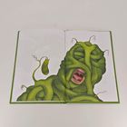 Illustration: Ein grünes Wesen mit offenem Mund, umschlungen von Ranken. Links hängt eine Gurke an einer Ranke.