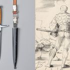 Links ein Dolch mit Holzgriff und Scheide. Rechts eine Zeichnung eines Mannes mit Schwert im Gürtel, Meer im Hintergrund.
