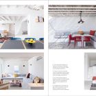 Rechts: Grundrisspläne, Zitat über Küche und Büro; Bild oben: moderne weiße Küche; unten: modernes Holzhaus außen.