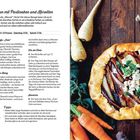 Tarte rustique mit Pastinaken und Karotten: Rezepttext mit Zutaten und Anleitung, rechts ein Foto der fertigen Tarte.