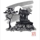 Kalender unten mit Zahlen; eine schwarze Tuschzeichnung zeigt einen Baum, ein traditionelles Gebäude auf Felsen, Mond. Japanische Siegel rechts.