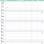 Kalenderseite für Juni 2027, verziert mit Eiscreme- und Cupcake-Illustrationen. Pastellfarbener Hintergrund.