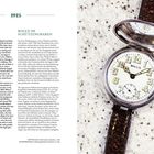 "1915. Rolex in the Trenches. Rolex im Schützengraben." Links Textabsätze, rechts alte Uhr mit Lederarmband auf heller Oberfläche.