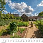 Text: Altenberg - Kräutergarten mit Blick zum Altenberger Dom. 
Kalender für Juni 2027. 
Ein üppiger Garten mit alten Gebäuden.