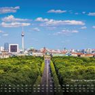 Kalenderansicht mit Text: "Skyline und Tiergarten-Panorama". Nummer 6, Stadtpanorama mit Fernsehturm, üppigem Grün und blauem Himmel.