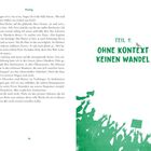 Text: "TEIL 1: OHNE KONTEXT KEINEN WANDEL". Illustration: Menschenmenge mit erhobenen Händen und Schildern. Seite 14.