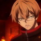 Ein Junge mit Narben auf dem Gesicht steht in einem brennenden Raum, trägt eine Jacke und schaut ernst. Anime-Stil.