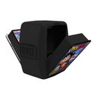 „Top Trumps Quiz“ steht in einer schwarzen Box. Karten mit Comicfiguren sind sichtbar.