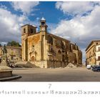 "Trujillo, Plaza Mayor" und Zahlen 1 bis 31. Großer Platz mit Kirche, Reiterstatue und historischen Gebäuden unter blauem Himmel.