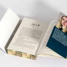 Text „Kapitel 36, Ciara“ über einer geöffneten Buchseite. Daneben eine Beschreibung der Autorin Catherine Walsh.