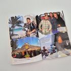 Texte: "MEINE ERSTE SCHÖNE STRANDERFAHRUNG IN TULUM, MEXIKO." "EINGEPACKT IN ALLE KLEIDUNGSST." "HIER LIESS ES SICH GUT AUSHALTEN: BOB MARLEY HÖREN." Bilder zeigen Strand, Menschen und ein Boot.