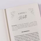 Logo: Ein goldener Kreis mit Löwenkopf und rotem Banner, Text: "Loewe-Qualität". Darunter Sätze über KI, Tradition, Kompetenz.