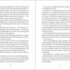 Auf den Seiten 12 und 13 eines Buches wird eine Szene beschrieben, in der Fiora und ihr Onkel Randal die Zaubermächtigen der Barrows fürchten und hassen. Fiora muss Knöpfe für ein Kleidungsstück finden. Sie leben zurückgezogen und vermeiden Konflikte mit den Zaubermächtigen der Stadt. Es gibt Misstrauen und Vorsicht gegenüber den Feinden.