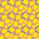 Keine Texte vorhanden. Illustration mit gelben Zitronen und grünen Blättern auf rosa Hintergrund, sich wiederholendes Muster.