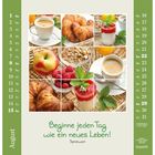 Kalenderseite: "Beginne jeden Tag wie ein neues Leben!" Bilder von Croissants, Kaffee, Müsli, Himbeeren, Joghurt. August.