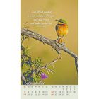 „Der Mut wächst immer mit dem Herzen und das Herz mit jeder guten Tat.“ – Adolph Kolping. Kalender, September. Ein bunter Vogel sitzt auf einem Ast.