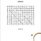 Wortgitter mit Wörtern wie "STOFFPUPPE". "LÖSUNG" oben, "NOTIZ" unten. Ein Kaffeefleck unten rechts.