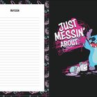 Links oben „Notizen“ und rechts „Just Messin' About“. Illustration einer fröhlichen Figur mit Farbkübel.