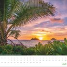 "Juli. Sonnenaufgang am Lanikai Beach, Oahu, Hawaii. Palmen, Meer und Inseln im Sonnenaufgang."