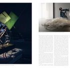 Links: "Rosa Barba, Sightless Thought, 2013, 35 mm Film ...". Rechts: Installation mit Filmprojektor und Plastikröhren.