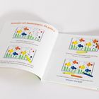 Text: "Ausmalen mit Zauberpapier: So geht's." Illustrationen zeigen Fische und Buntstifte in einem Malbuch.