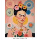 Ein Gemälde zeigt eine sitzende Frau in einem grauen Kleid vor Plakaten, mit dem Text "VAGUE". Rote Vorhänge im Hintergrund.