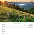 Kalender für Juni 2027. Woche beginnt am 21. Juni. Landschaft mit Gebirgsbach, grünen Wiesen und Bergen im Hintergrund.