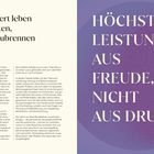 Links: Text über die modernen Anforderungen und Burnout. Rechts: "HÖCHST-LEISTUNG AUS FREUDE, NICHT AUS DRUCK."