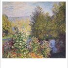 Juli Kalenderblatt: Impressionistisches Gemälde mit blühendem Garten, Wasser, Bäumen und weitem Himmel.