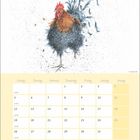 Juli, Monatskalender mit Wochenzahlen. Illustration eines detailreichen Hahns mit kräftigem Gefieder.