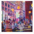 Oben rechts steht "7". Die Illustration zeigt Menschen in einer urbanen Szene mit Gebäuden und Straßenelementen.