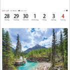 Kalender für Juni/Juli, 26. Woche, 21.6.-22.7. Landschaftsfoto von Marble Canyon im Kootenay Nationalpark mit Fluss und Bäumen.