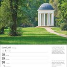 Juni/Juli Kalender, 26. Woche, mit Zitat von Karl Foerster. Bild zeigt ionischen Tempel im Park Georgium, Dessau-Roßlau.