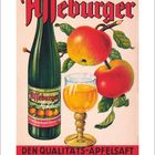 "Trinkt Alleburger Apfelsaft. Den Qualitäts-Apfelsaft." Illustration einer Flasche, Glas und Äpfeln, Kalender unten.