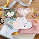 "Viel Glück für dich", "Alles Liebe für dich", "Alles Gute für dich", "Von Herzen alles Liebe". Herz-Karten und Geschenke.