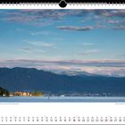 „Die Lindauer Inselspitze im Abendlicht – dahinter erhebt sich der Pfänderstock.“ Kalenderblatt für Juli 2021.