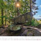 Text "PAUL MUNCH", Kalender für Juli 2027, Waldszene mit großen Felsen unter Sonnenlicht.