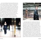 UNTEN Die Schauspielerin Demi Moore bei der ersten Haute-Couture-Schau von Fendi, Früh­jahr/Sommer 2021. OBEN Ungewohnt: In Kim Jones’ erster Kollektion waren auch einige Herrenmodelle zu sehen, wie hier ein schwarzer Look. UMSEITIG Naomi Campbell in einem imposanten Modell aus der Kollektion, die von Virginia Woolfs Roman Orlando inspiriert war. 

Der Text beschreibt die Arbeit von Kim Jones bei Fendi und seine Inspiration durch Virginia Woolfs "Orlando". Links ist eine Frau in eleganter Kleidung zu sehen. Rechts ein Mann in schwarzem Look vor verspiegeltem Hintergrund.