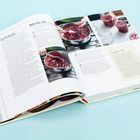 Zuerst Texte: "Making Jam", "Freezer Jam". Anleitung mit Bildern zeigt, wie Marmelade in einem Topf gekocht wird.