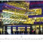 "MyZeil" oben links, darunter Kalenderdaten. Leuchtendes, modernes Gebäude mit einzigartiger, spiralförmiger Glasfassade.