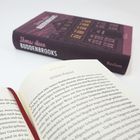 Ein aufgeschlagenes Buch zeigt das "Dritte Kapitel". Im Hintergrund ein geschlossenes Buch: "Thomas Mann BUDDENBROOKS", Verlag Reclam.